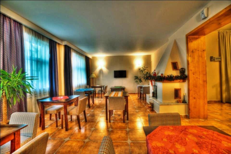 Apart Hotel Vlad Tepes Braşov Dış mekan fotoğraf