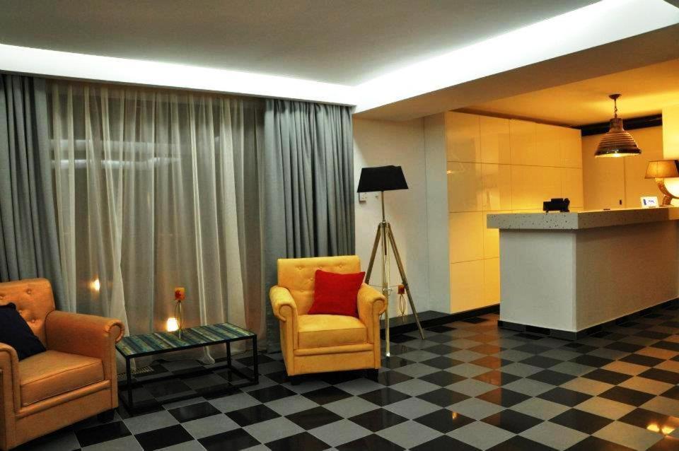 Apart Hotel Vlad Tepes Braşov Dış mekan fotoğraf