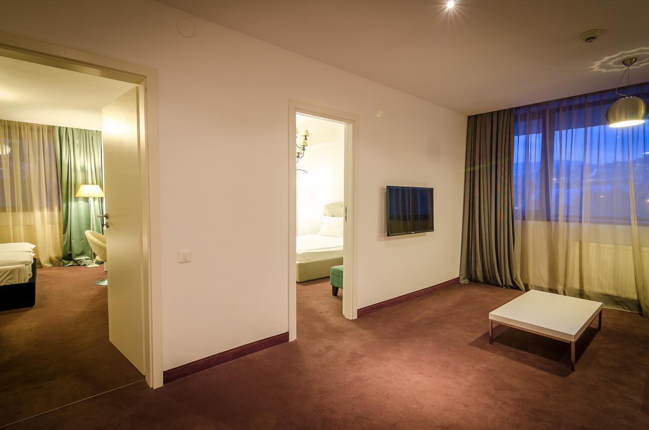 Apart Hotel Vlad Tepes Braşov Dış mekan fotoğraf