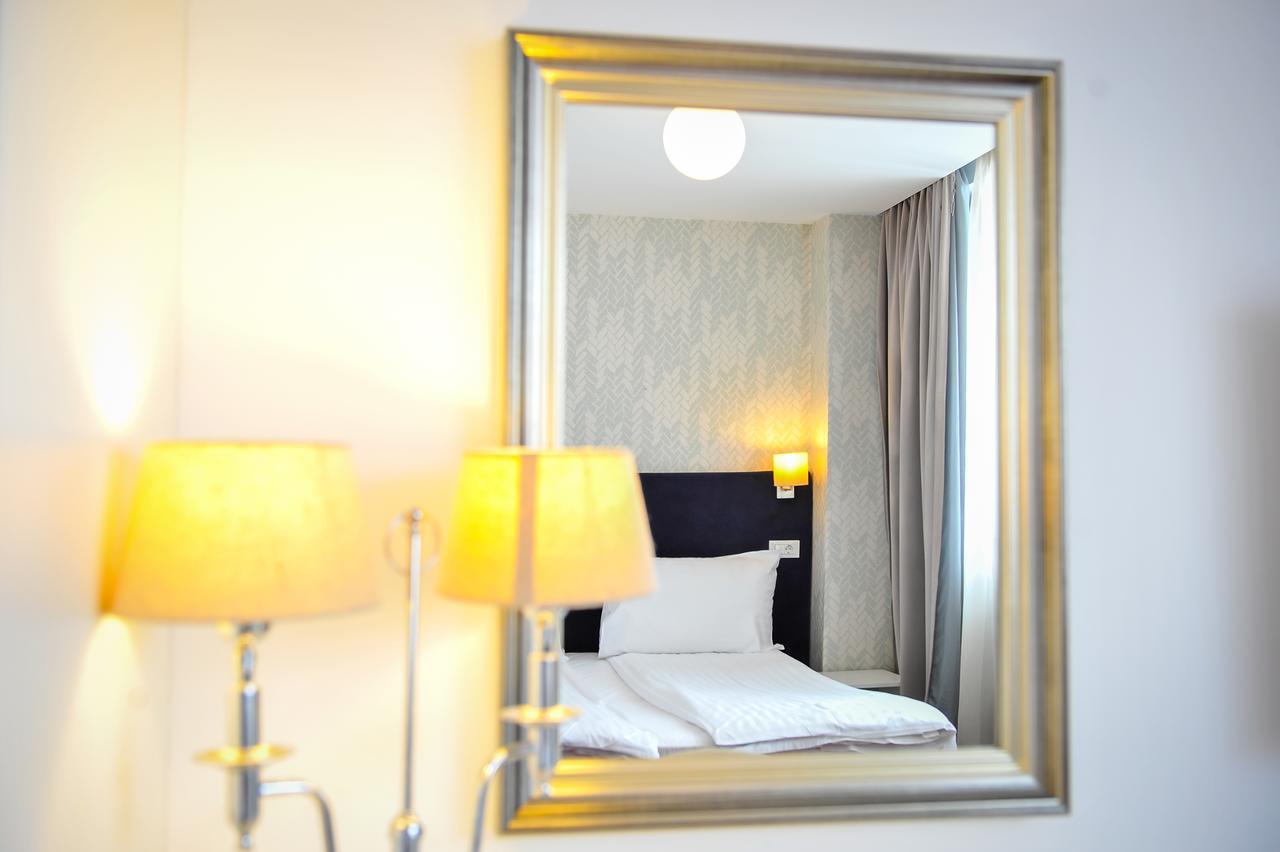 Apart Hotel Vlad Tepes Braşov Dış mekan fotoğraf