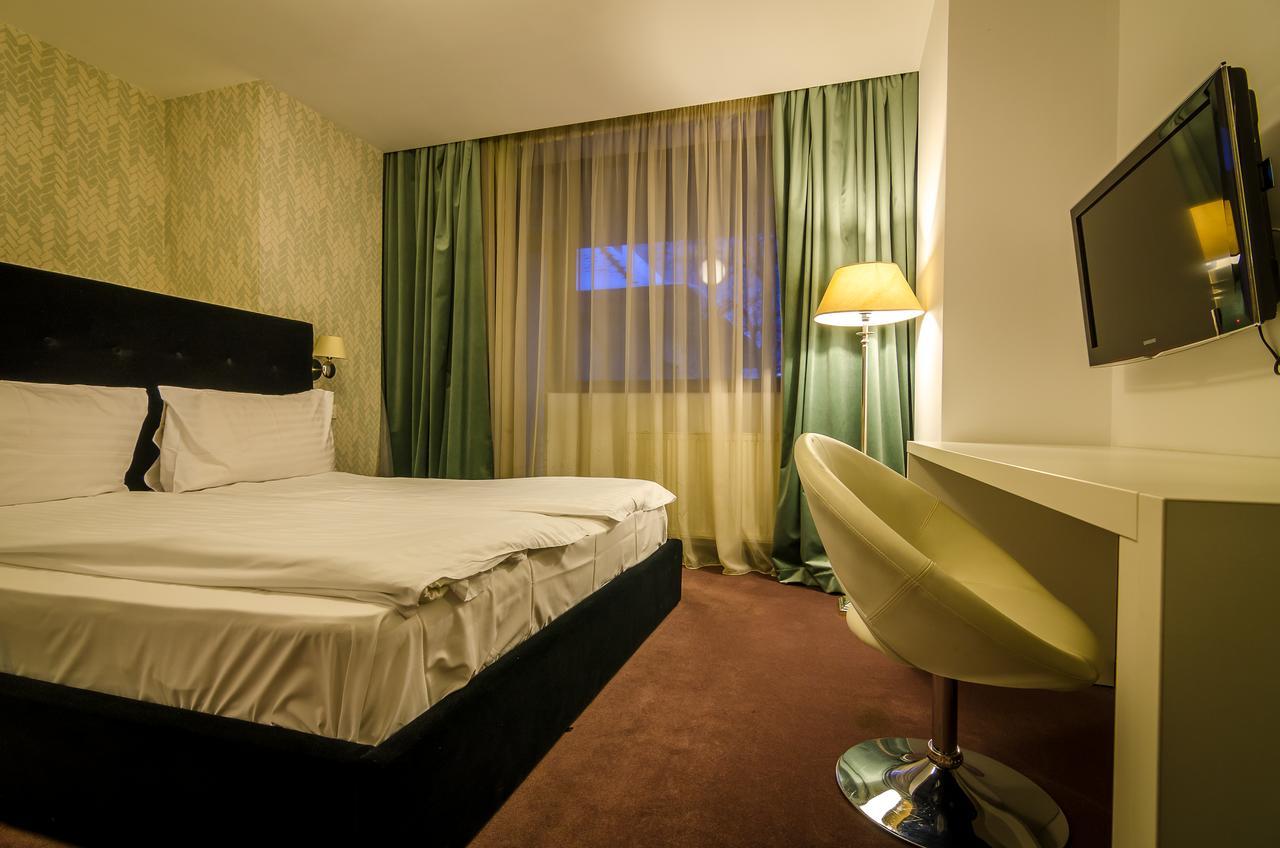 Apart Hotel Vlad Tepes Braşov Dış mekan fotoğraf